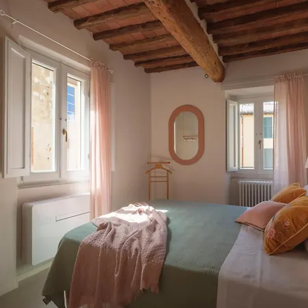 Bright Design In Numa Lucca